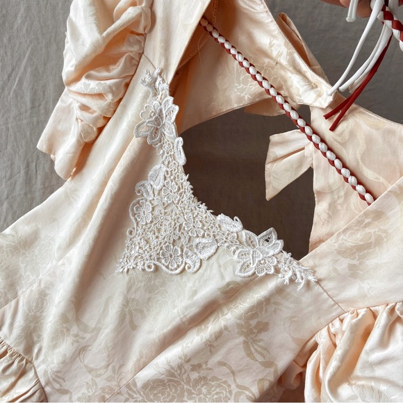 Vintage 80s formal fit & flare puffy sleeve ball gown - Picture 5 of 9